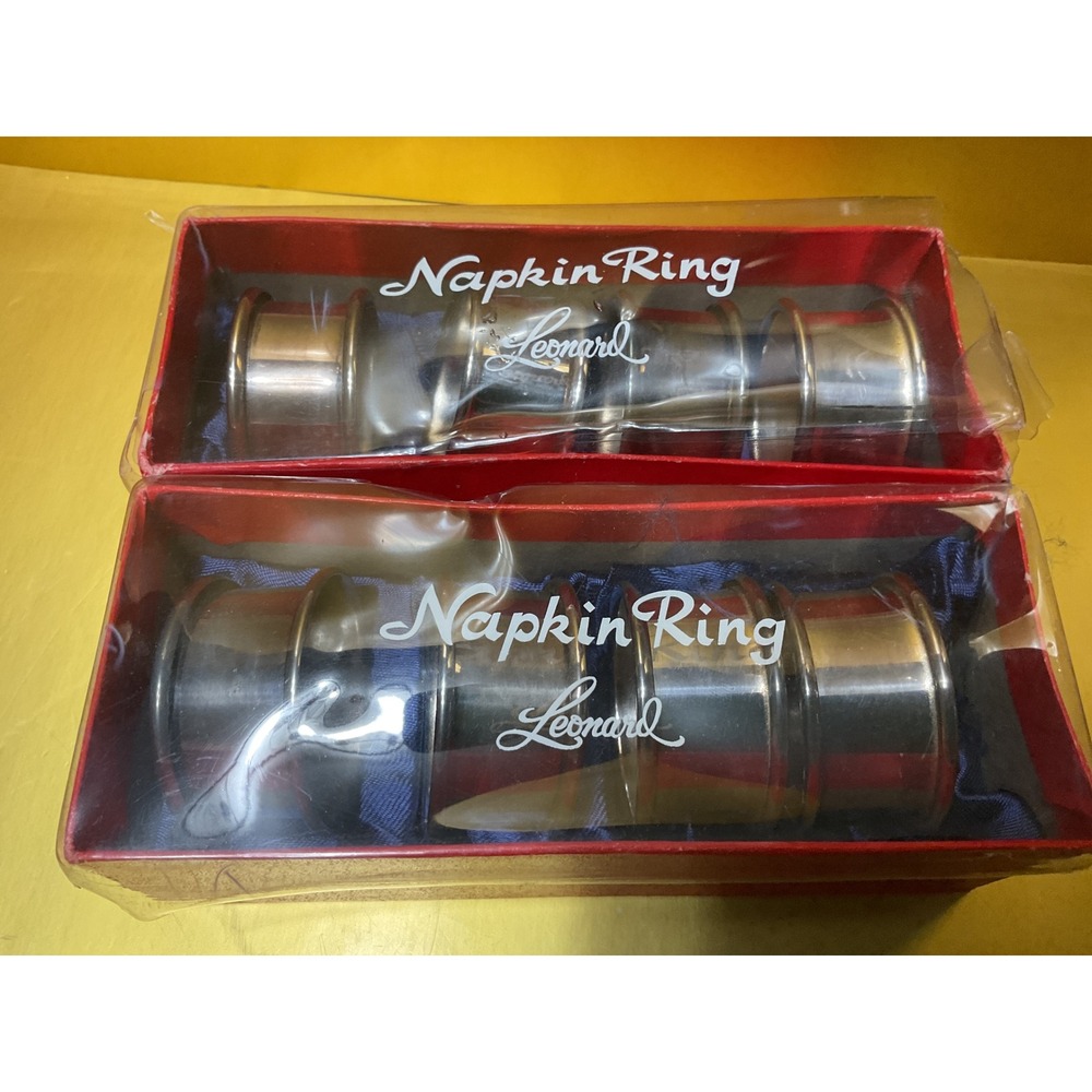 Leonard Silver Plated Napkin Rings Set of 8 Vintage Round Table Decor with Boxes